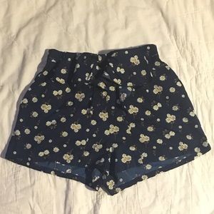 Daisy shorts